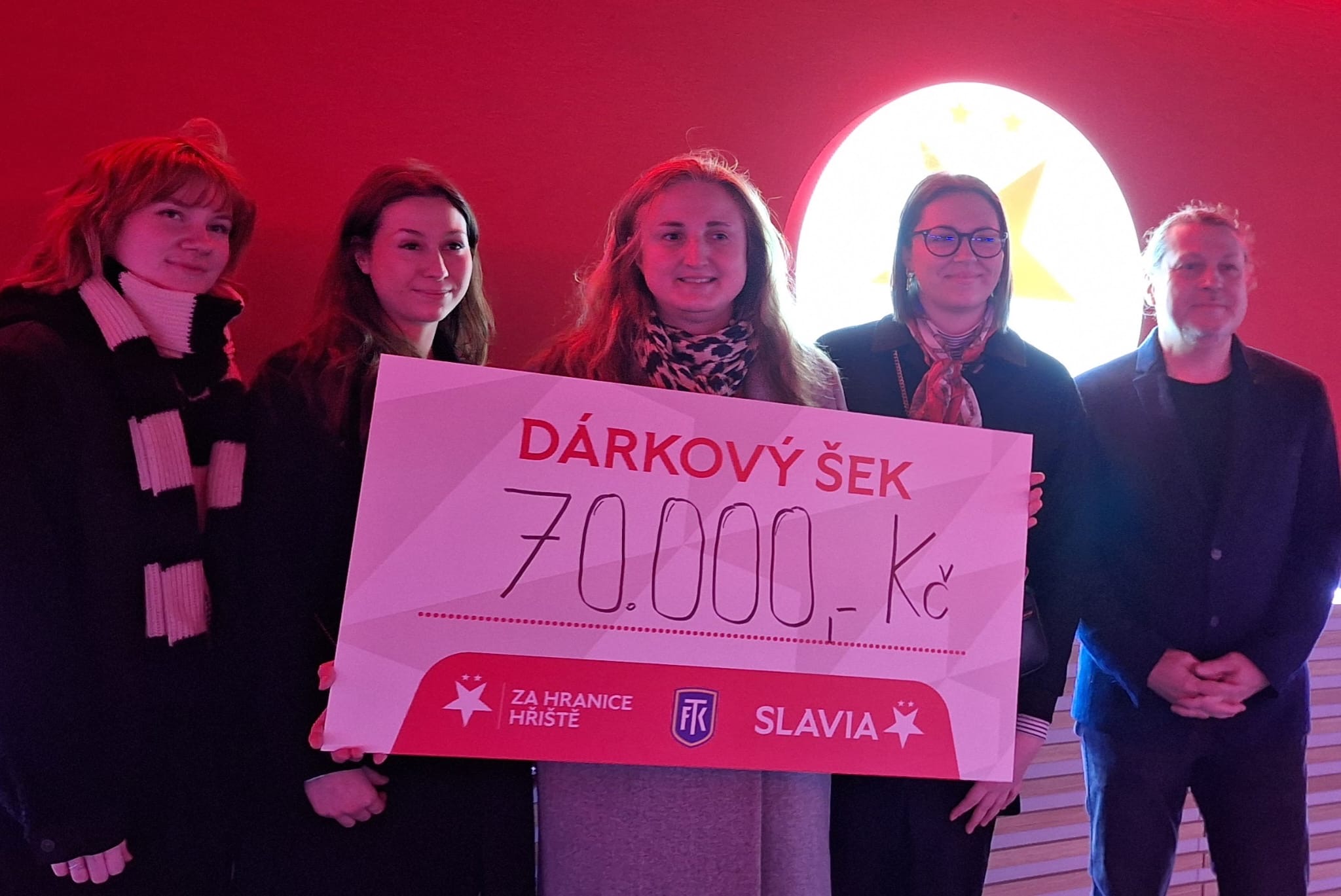 Dar SK Slavia Praha a FK Teplice