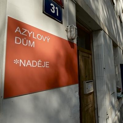 Daruj koupelnu ženám bez domova