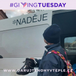 Slavíme Giving Tuesday s "nohama v teple"